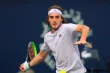 Entrée en lice tranquille pour Stefanos Tsitsipas. (Thaier Al-Sudani/Reuters)


