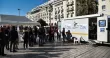 Un centre de vaccination mobile à Thessalonique, dans le nord de la Grèce, le 23 décembre 2021. — © Sakis Mitrolidis/KEYSTONE


