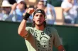 Tsitsipas veut reproduire sur dur et herbe ce qu'il réussit sur terre. (N. Luttiau/L'Équipe)


