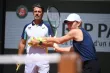 Patrick Mouratoglou ne lâche pas Simona Halep. (P. Lahalle/L'Équipe)


