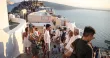 Santorin a accueilli 3,4 millions de touristes en 2024, soit 10 % du nombre de visiteurs total en Grèce. ARIS OIKONOMOU / AFP