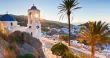 Chora située en retrait, n'est pas n'est pas la ville principale de Ios, contrairement aux autres îles des Cyclades. milangonda - stock.adobe.com