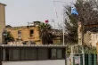 Les drapeaux turc et grec de part et d'autre de la "ligne verte" à Nicosie.  -  Kostas Pikoulas/Sipa USA/SIPA