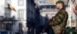 Un soldat belge dans une rue de Bruxelles après des opérations contre une cellule "terroriste", le 17 janvier 2015


