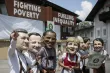 Des manifestants portent des masques à l'effigie des chefs d'Etat du Sommet du G7, réunis dès dimanche en Bavière. Image: Keystone


