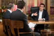 A la TV, Alexis Tsipras a reconnu avoir pu faire «des erreurs» et avoir signé à Bruxelles un texte auquel il ne croit pas forcément. Image: Keystone


