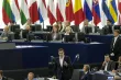 Le premier ministre grec Alexis Tsipras, au centre, prononce son discours au Parlement européen à Strasbourg , le mercredi 8 Juillet 2015. ( AP Photo / Jean- François Badias )


