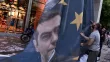 Le visage d'Alexis Tsipras sur un drapeau européen. Crédits photo : LOUISA GOULIAMAKI/AFP


