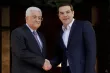 Mahmoud Abbas était en visite à Athènes pour deux jours. Il est accueilli ici par le premier ministre grec Alexis Tsipras (à droite). Image: Orestis Panagiotou/Keystone


