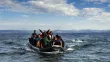 Des réfugiés arrivent sur l'île grecque de Lesbos. Crédits photo : DIMITAR DILKOFF/AFP


