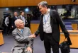 Euclid Tsakalotos, le ministre grec des finances (à droite) et son homologue allemand,  Wolfgang Schäuble, lors de l'Eurogroupe le 15 juin, à Luxembourg.


