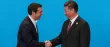 Tsipras accueilli par le président Xi Jinping lors du sommet de la route de la soie à Pékin, le 15 mai 2017.  © ROMAN PILIPEY / POOL / AFP


