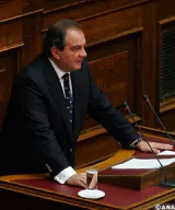 caramanlis parlement