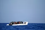 Un bateaux de migrants a été secouru par les autorités italiennes le 24 juin 2015. Image: Keystone


