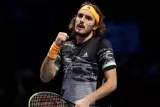 Au terme d'une finale très accrochée, à seulement 21 ans, Stéfanos Tsitsipas remporte le plus grand titre de sa carrière.


