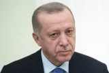 Cette interdiction intervient dans un contexte de tensions alors que des milliers de migrants tentent de passer la frontière terrestre entre la Turquie et la Grèce. Image: Keystone


