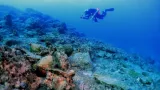 Un des archéologues sous-marins en pleine prise de vue photogrammétrique des vestiges d'un navire ancien, au large de l'île de Kassos (Grèce), en septembre-octobre 2020. Hellenic Ministry of Culture and Sports/Nikos Koukoulas


