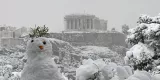 Le Parthénon était recouvert de neige mardi, après une forte vague de froid.


