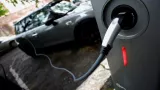 Le géant des hydrocarbures italien est de plus en plus présent dans l'électrique. Guglielmo Mangiapane / REUTERS


