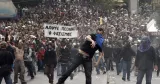 En 2010, la grève générale du 5 mai, contre la rigueur dans le cadre du plan d'aide, fait trois morts. John Kolesidis/REUTERS


