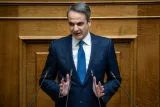 Le Premier ministre grec, Kyriakos Mitsotakis, au Parlement à Athènes, le 5 mars 2025  -  Angelos TZORTZINIS - Athènes (AFP)