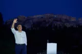 Alexis Tsipras, ancien premier ministre grec, lors du lancement de son parti politique, à Athènes, le 26 mai 2026. PETROS GIANNAKOURIS/AP