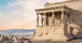 L'Acropole et l'Érechthéion à Athènes, en Grèce. marinadatsenko / ADOBE STOCK