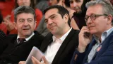 Alexis Tsipras, entouré de Jean-Luc Mélenchon et de Pierre Laurent. Crédits photo : PIERRE ANDRIEU/AFP


