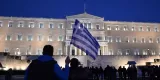 En contrepartie d'une prolongation de quatre mois, Athènes devra présenter une liste de réformes et s'engager à ne pas prendre d'actions unilatérales qui affecteront son budget.


