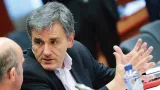 Euclid Tsakalotos, ministre des Finances grec, lors de l'Eurogroupe à Bruxelles. Crédits photo : OLIVIER HOSLET/EPA


