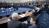 Échec des discussions entre le FMUI et la zone euro sur l'allègement de la dette grecque et le déblocage d'une nouvelle tranche d'aide.



