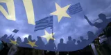 En dix ans, la Grèce a accumulé les plans d'austérité, a bénéficié de trois plans d'aide international et a frôlé le Grexit. (Crédits : Reuters)


