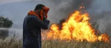 Les services de pompiers ont révisé dimanche à la hausse, à au moins 91 morts, le bilan des feux qui ont ravagé lundi la côte orientale de l'Attique et principalement la localité martyre de Mati. © Anadolu Agency/ Ayhan Mehmet



