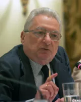 molyviatis