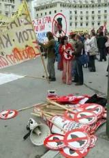 manif mai guerre