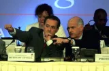 Le président et le Secrétaire général de l'IS, Georges Papandréou et Luis Ayala