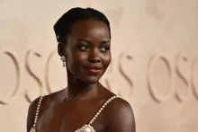 L’actrice Lupita Nyong’o lors de la 97ᵉ cérémonie des Oscars à Hollywood (Californie), le 2 mars 2025. ANGELA WEISS/AFP