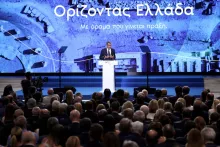 Le Premier ministre grec Kyriakos Mitsotakis prononce son discours annuel sur la politique économique lors de la Foire internationale de Thessalonique, à Thessalonique (Grèce), le 5 septembre 2026.LV - REUTERS - ALEXANDROS AVRAMIDIS - Alexandros Avramidis