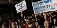 Etudiants, élèves et enseignants ont manifesté mercredi 21 octobre dans toute la Grèce, protestant contre la pénurie de personnel, des infrastructures vétustes et un coût élevé du logement.