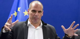 La Grèce évite de justesse la sortie de la zone euro Le ministre grec des Finances Yanis Varoufakis, lors d'une conférence à Bruxelles, vendredi 20 février (Virginia Mayo/AP/SIPA)