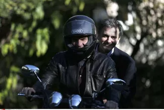 Sous la pression, Tsipras remanie son équipe de négociation Tandem Varoufakis-Tsakalotos, jusqu'ici discret ministre aux Affaires économiques internationales et auquel est désormais confiée la coordination des négociations avec les créanciers de la Grèce - Petros Giannakouris/AP/SIPA