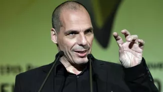 La Grèce veut renégocier sa dette avec la BCE Le ministre grec des Finances, Yanis Varoufakis.