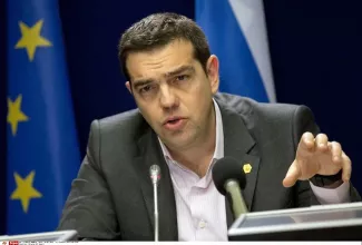 Grèce : Tsipras joue son va-tout avec l'arme du référendum La Grèce et ses créanciers réussiront-ils enfin à s'accorder, ce samedi, lors de ce qui est annoncé comme une ultime réunion de l'Eurogroupe sur la question ? - Francois Mori/AP/SIPA