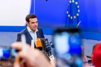 Grèce: Tsipras annonce un référendum le 5 juillet «Le peuple doit décider hors de tout chantage (...), le référendum aura lieu le 5 juillet», a annoncé cette nuit le Premier ministre Alexis Tsipras. Image: Keystone