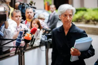 Lagarde: «La Grèce doit d'abord réformer son économie» «Espérons que le référendum aboutira à plus de clarté en ce qui concerne la détermination du peuple grec et l'autorité du gouvernement» a déclaré Christine Lagarde. Image: Keystone