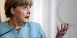 Grèce: une réduction de la dette est "hors de question", répète Merkel Grèce: une réduction de la dette est "hors de question", répète Merkel.
