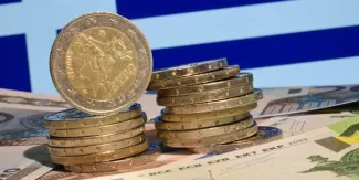 Le gouvernement grec prolonge la fermeture des banques jusqu'au 15 juillet Le gouvernement grec prolonge la fermeture des banques jusqu'au 15 juillet.