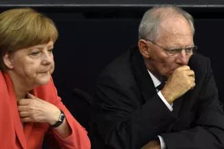 Le Bundestag vote aujourd'hui sur l'aide à la Grèce Angela Merkel et son ministre des Finances Wolfgang Schäuble. Image: AFP