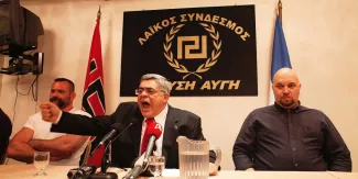 Aube Dorée de retour devant les juges athéniens Nikolaos Michaloliakos, le leader de Aube dorée.