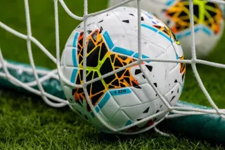 Foot : le PAOK Salonique ne lâche pas l'Olympiakos Foot : le PAOK Salonique ne lâche pas l'Olympiakos.